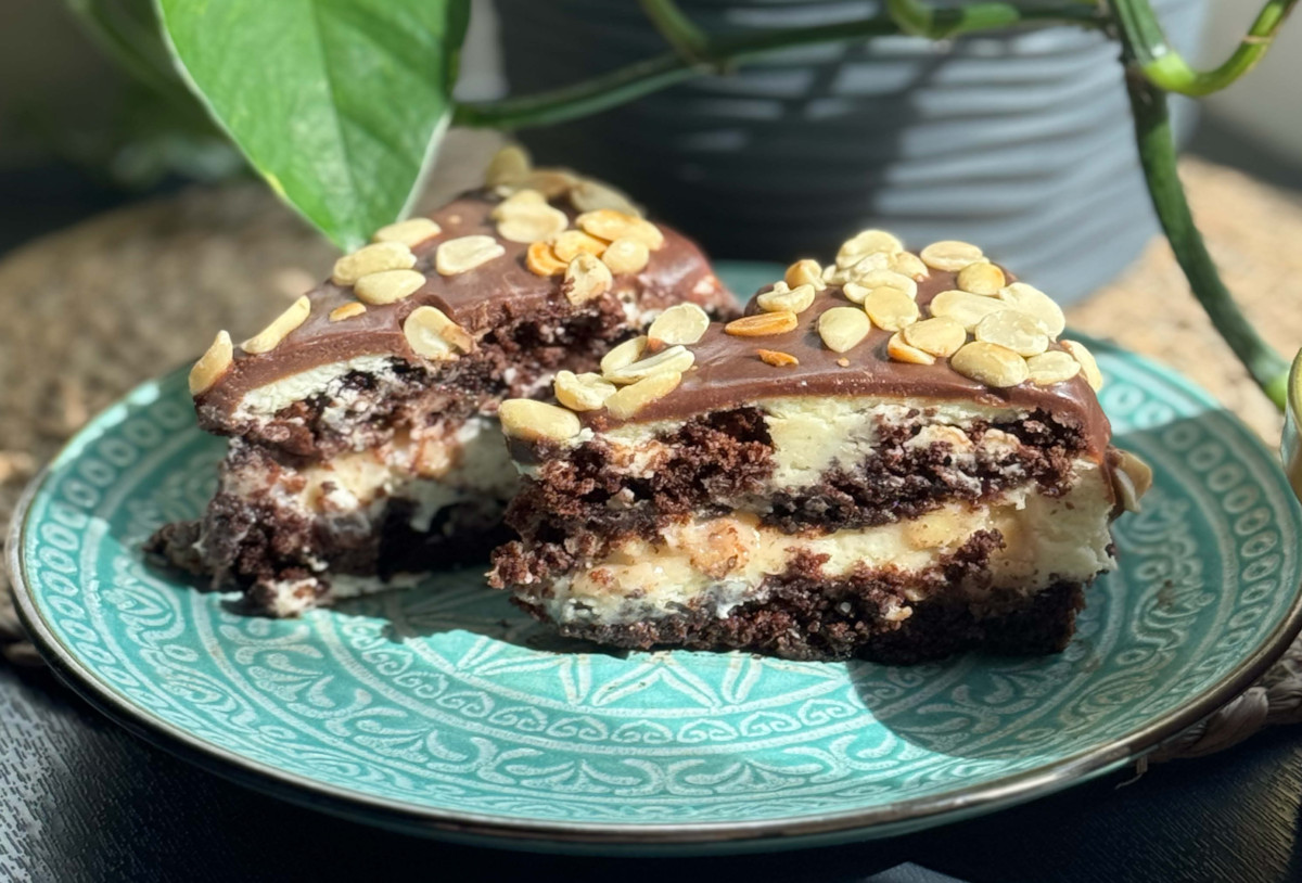 Безглютеновий торт «Снікерс» — рецепт для святкового столу